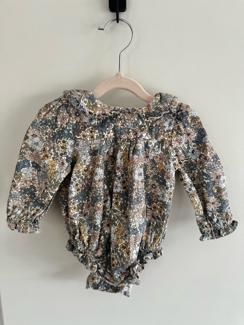 Blue mixed Floral Long-Sleeve Baby Romper size 3M